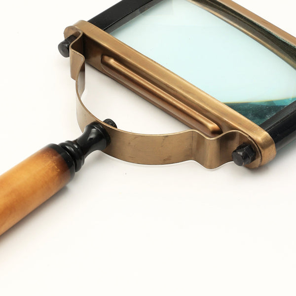 Fabiana Magnifier Glass