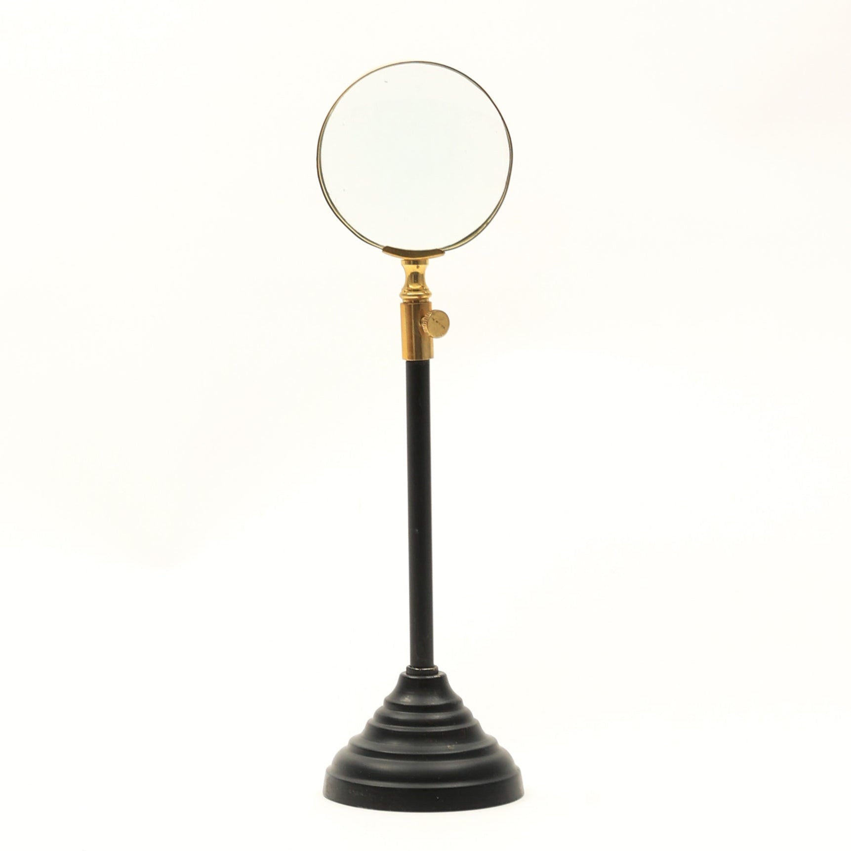 Zuhair Glass Magnifier