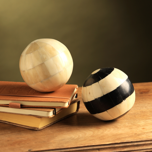 Plain Decorative Orbs