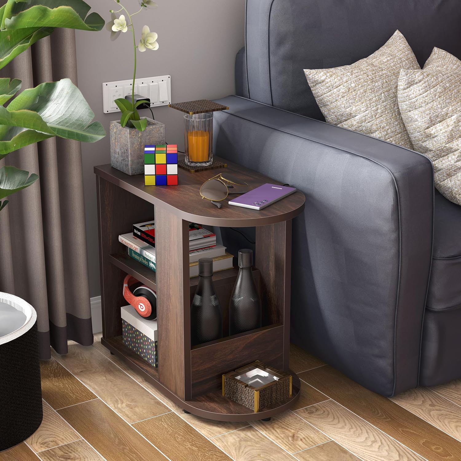 Hayato Sidetable