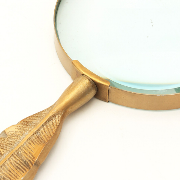 Round Magnifier with clear finish