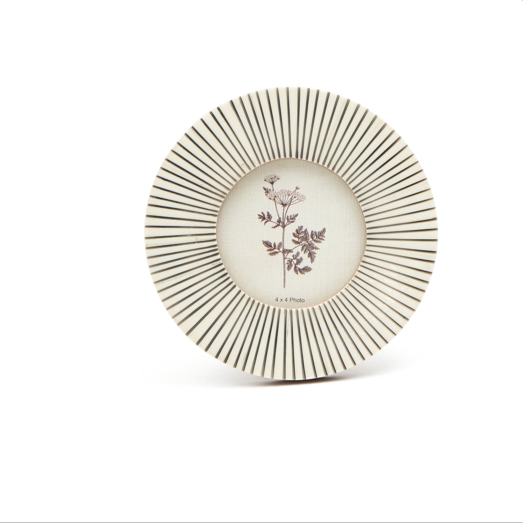 Giselle Round Photo Frame